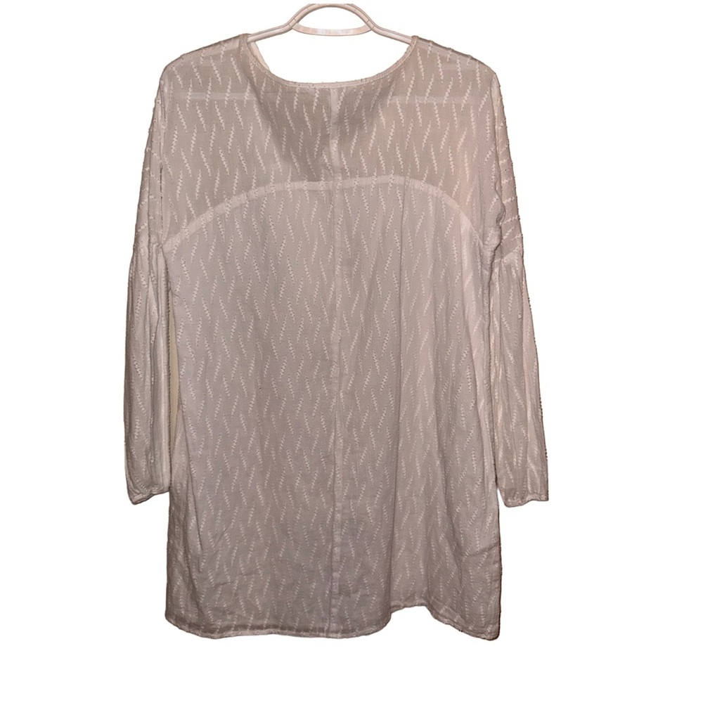 Euc Bcbgeneration White Blouse - image 2